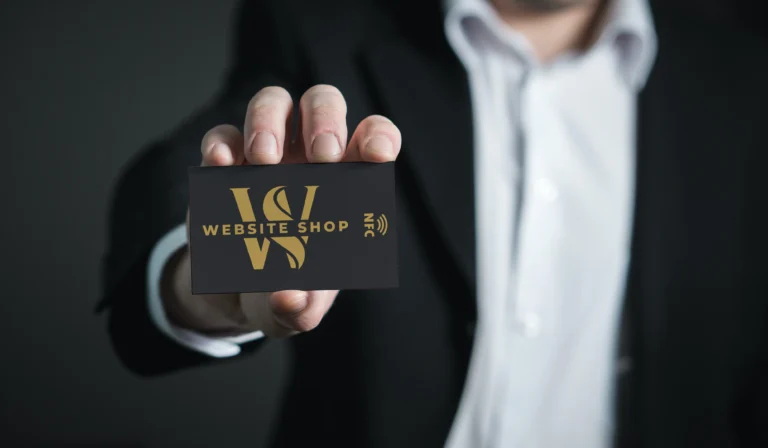 بطاقات العمل الرقمية بتقنية NFC و QR 4 بطاقات العمل الرقمية بتقنية NFC و QR